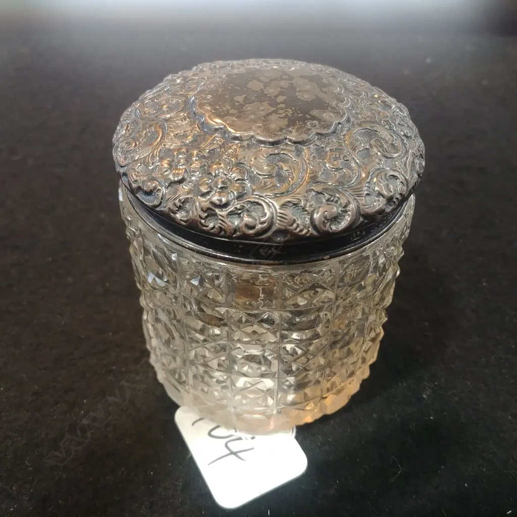 SILVER TOPPED CRYSTAL POT Image 1++