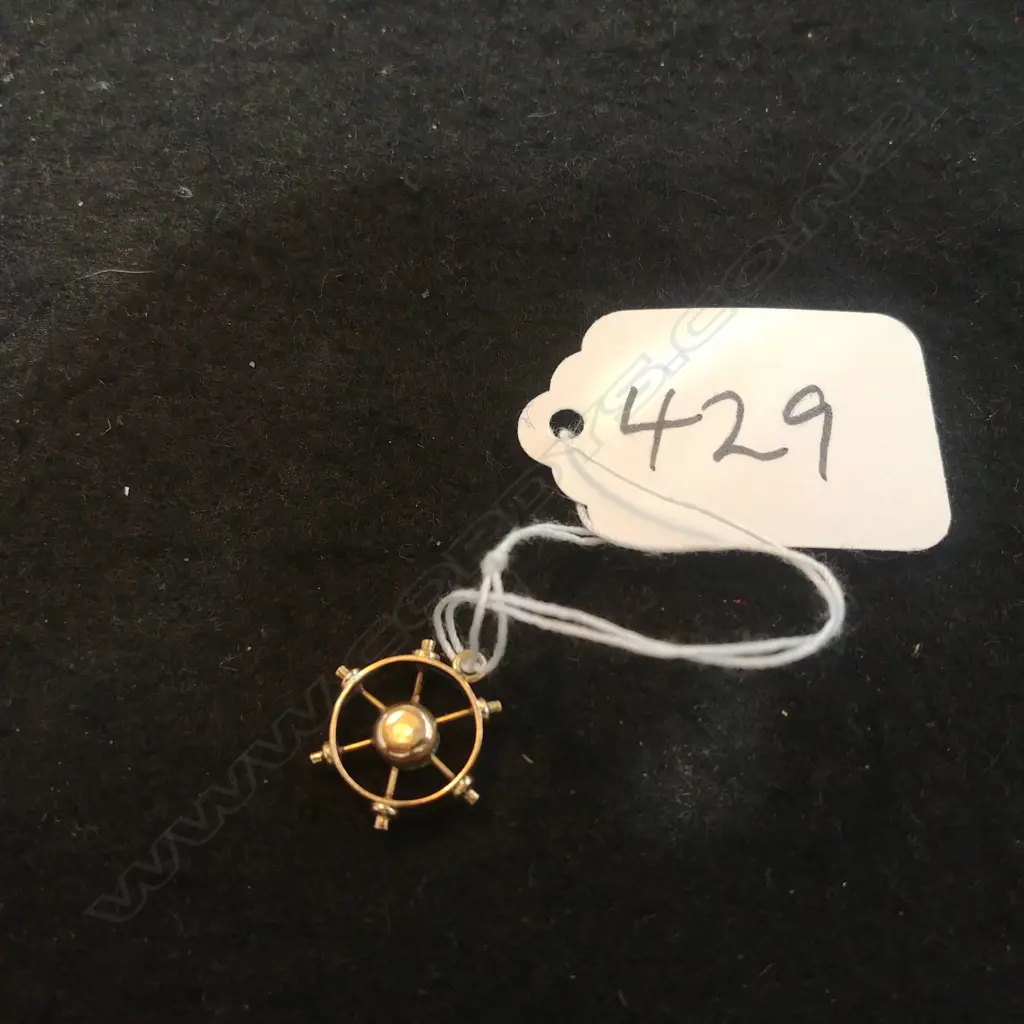 18CT GOLD PENDANT 1.44g Image 1++