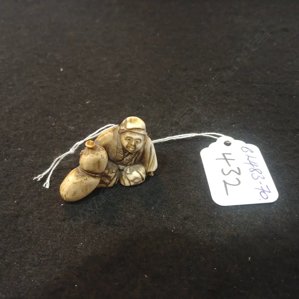 JAPANESE CARVED IVORY NETSUKE MAN & GOURD Image 1++