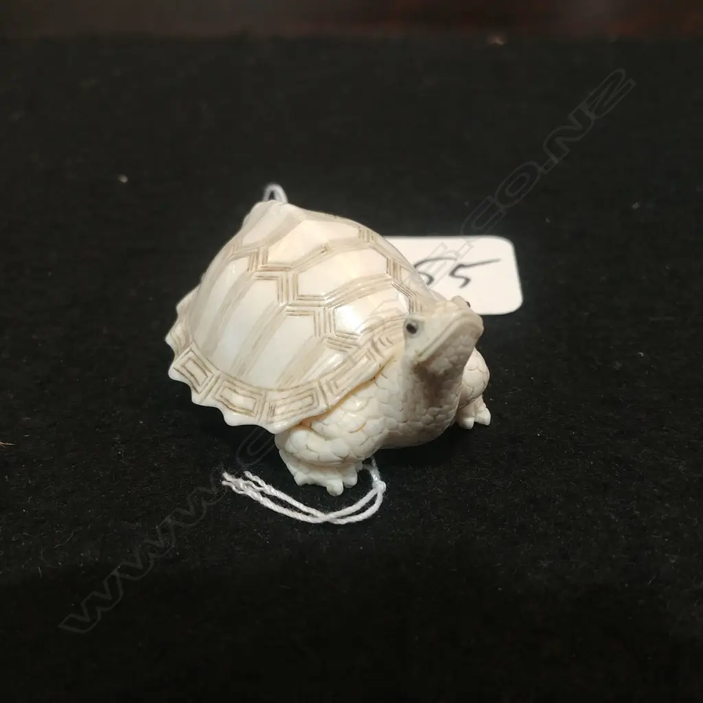 IVORY CARVED TORTOISE Image 1++