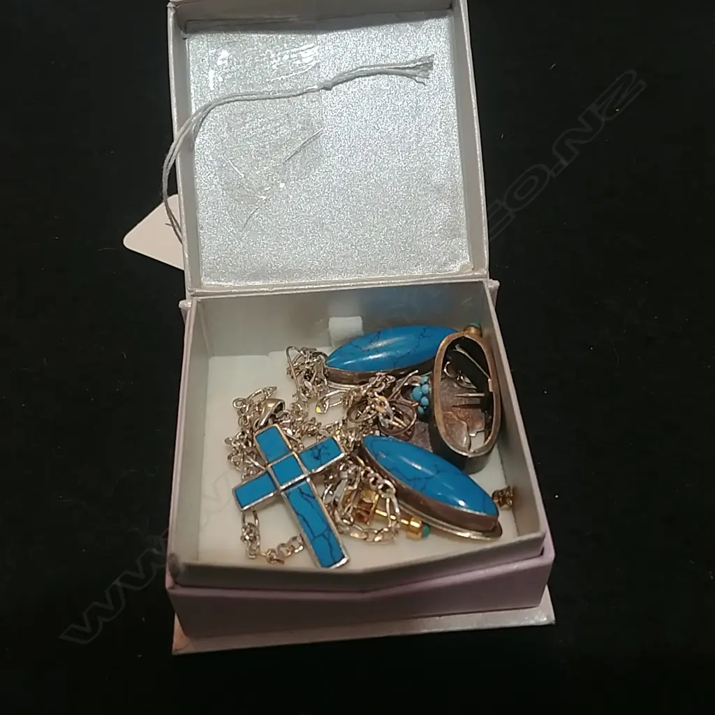 ASSTD SILVER AND TURQUOISE JEWELLERY Image 1++