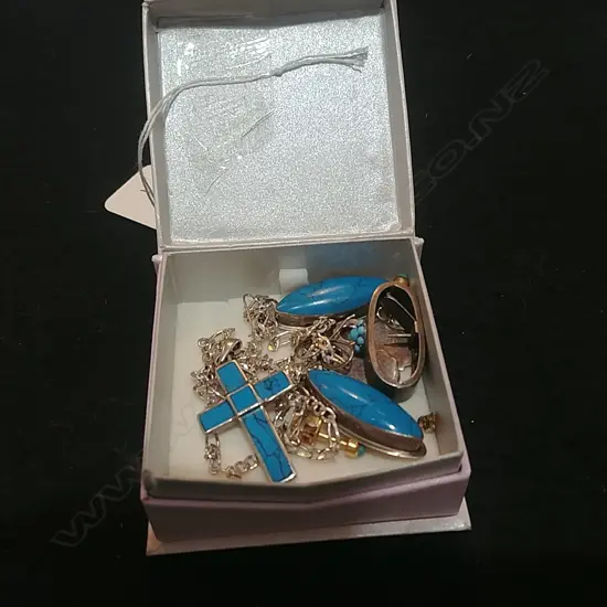 ASSTD SILVER AND TURQUOISE JEWELLERY