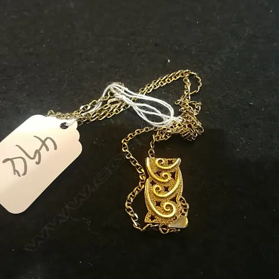 9CT GOLD CHAIN AND PENDANT 7.90gm