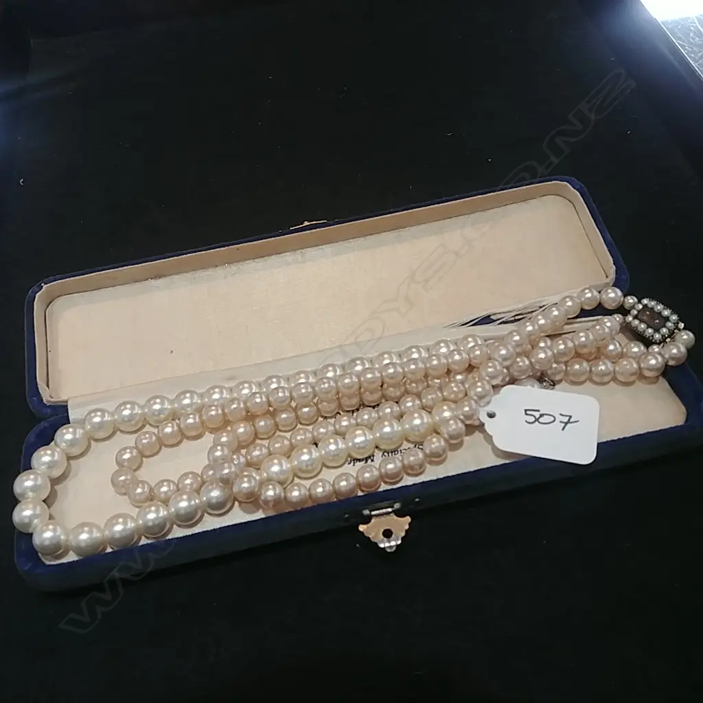 2 STRINGS FAUX PEARLS GEO GOLD & PEARL CLASP Image 1++