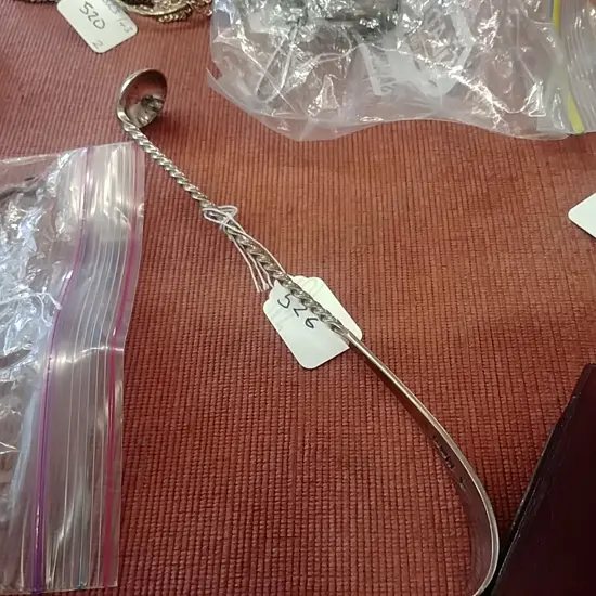 STG SILVER TWIST SPOON