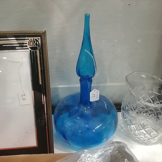 RETRO BLUE GLASS DECANTER