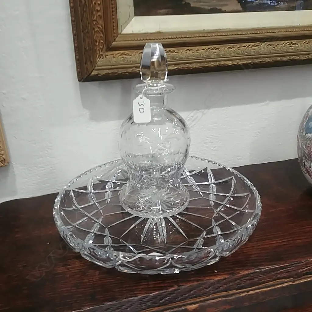 CRYSTAL DECANTER + DISH  Image 1++