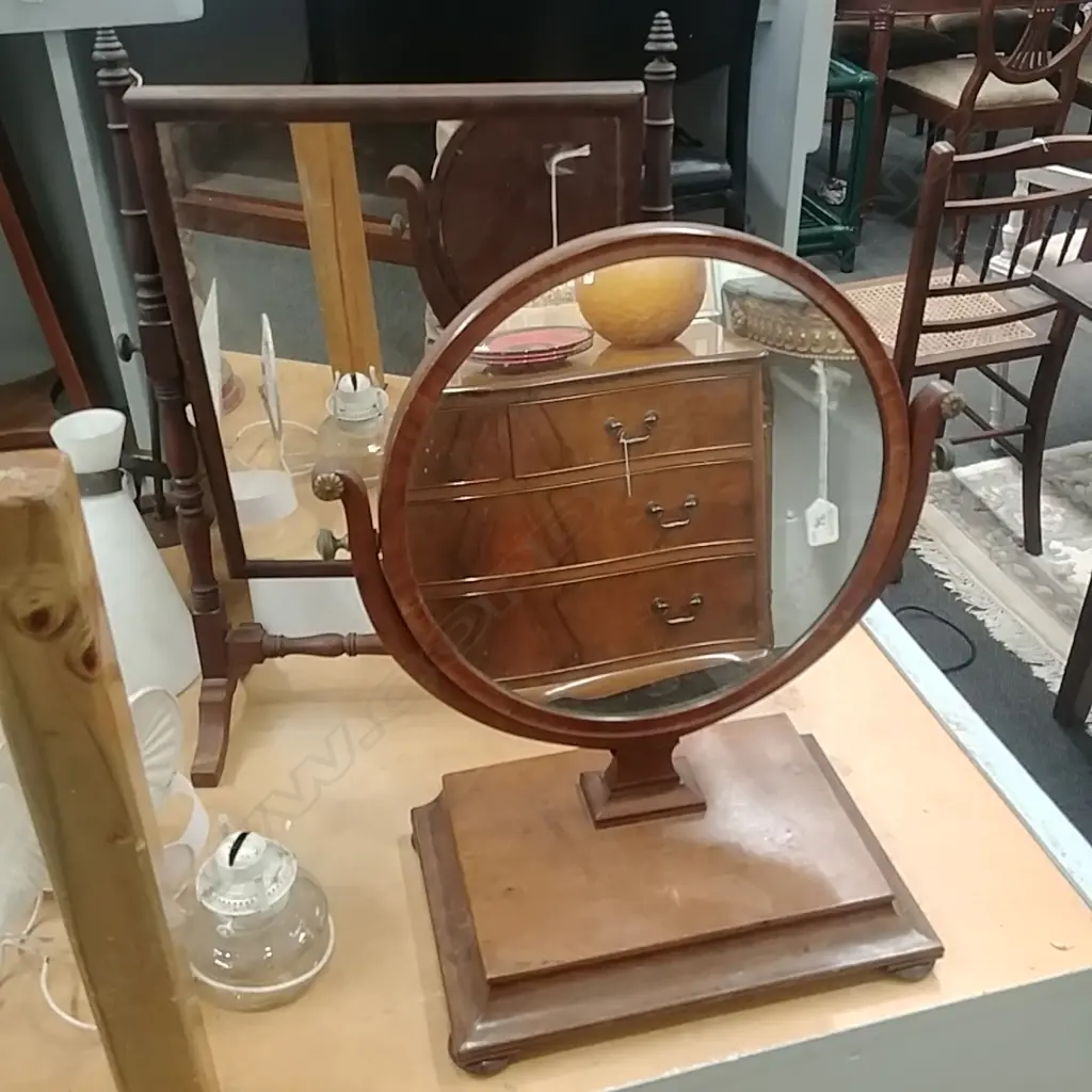 2 DRESSING TABLE MIRRORS Image 1++