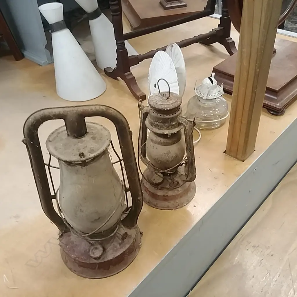 2 KERO LAMPS + 2 FITTINGS Image 1++