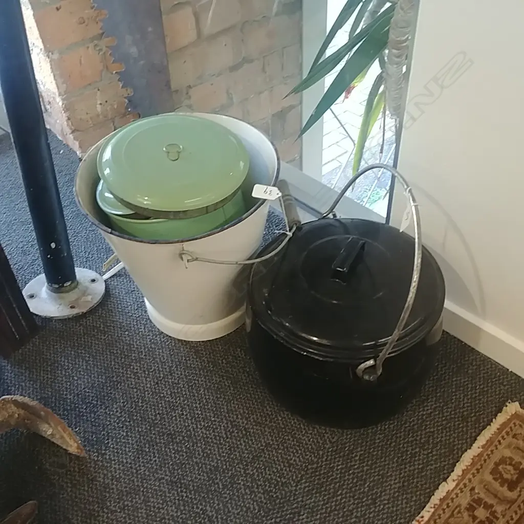 ENAMEL BUCKET POT ETC Image 1++
