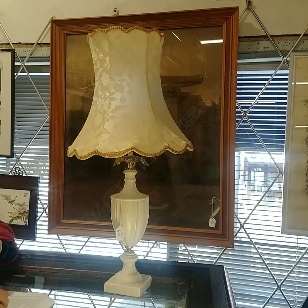 BEDSIDE LAMP Image 1++