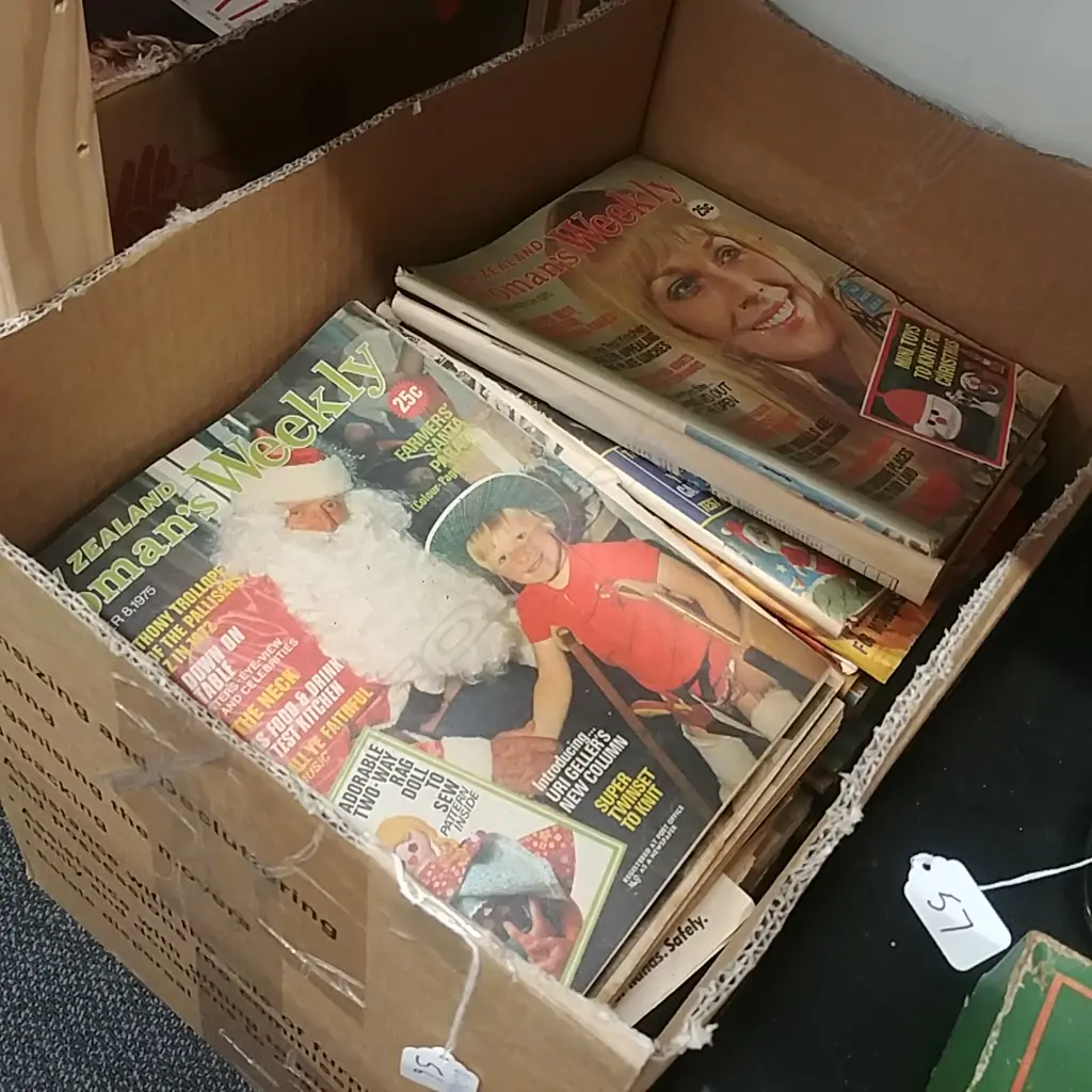 ASST 1970S WOMANS WEEKLYS Image 1++