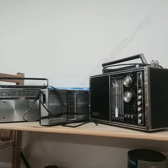 ASST RETRO RADIOS