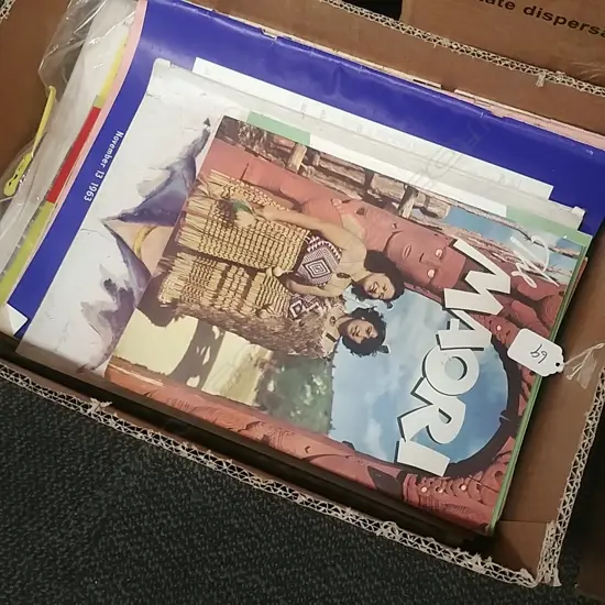 ASST VINTAGE WOMAN'S MAGAZINES ETC