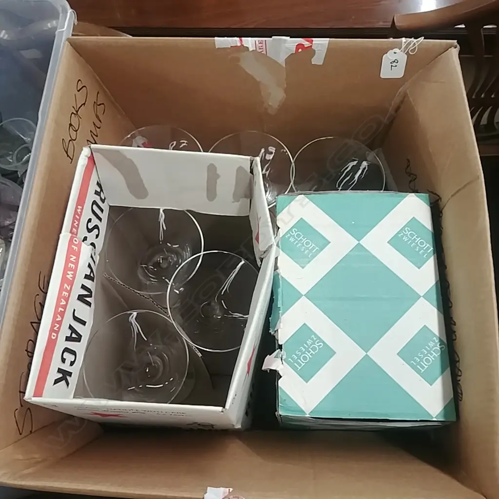 BOX MARTINI GLASSES ETC Image 1++