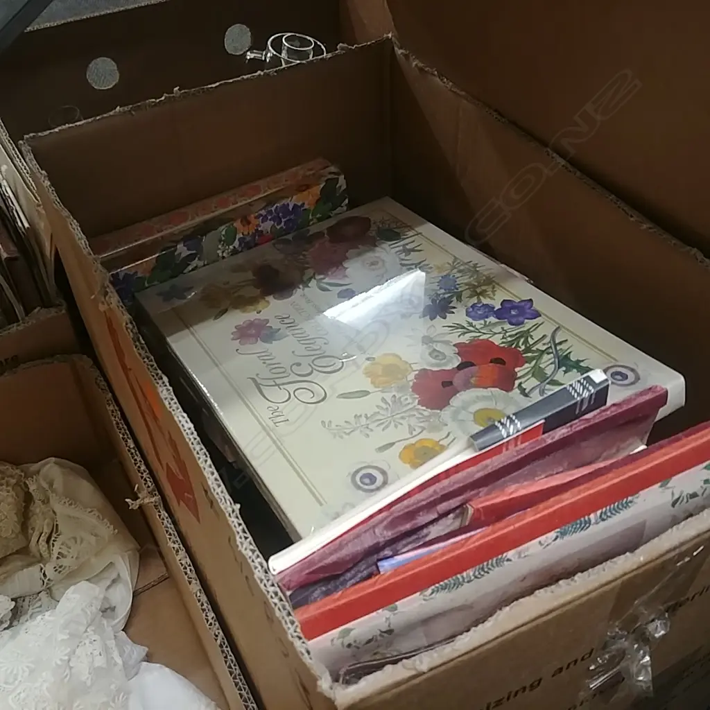 ASSTD RETRO STATIONERY Image 1++