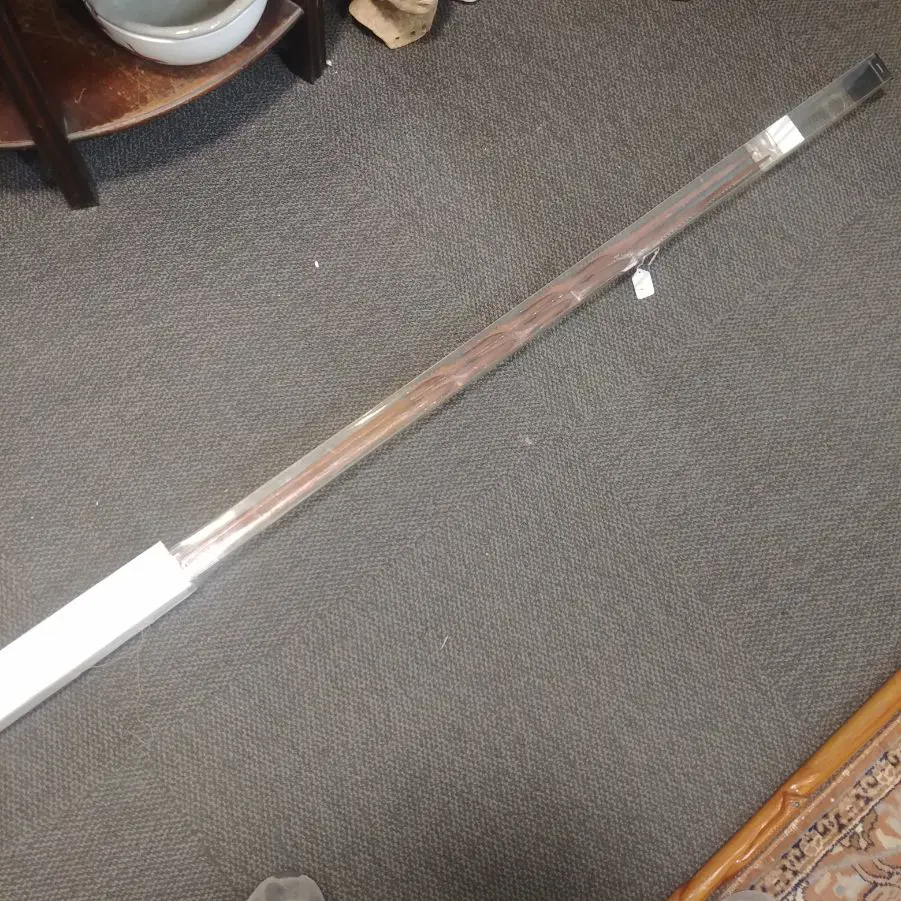 2 PNG LONG SPEARS CARVED POINTS Image 1++