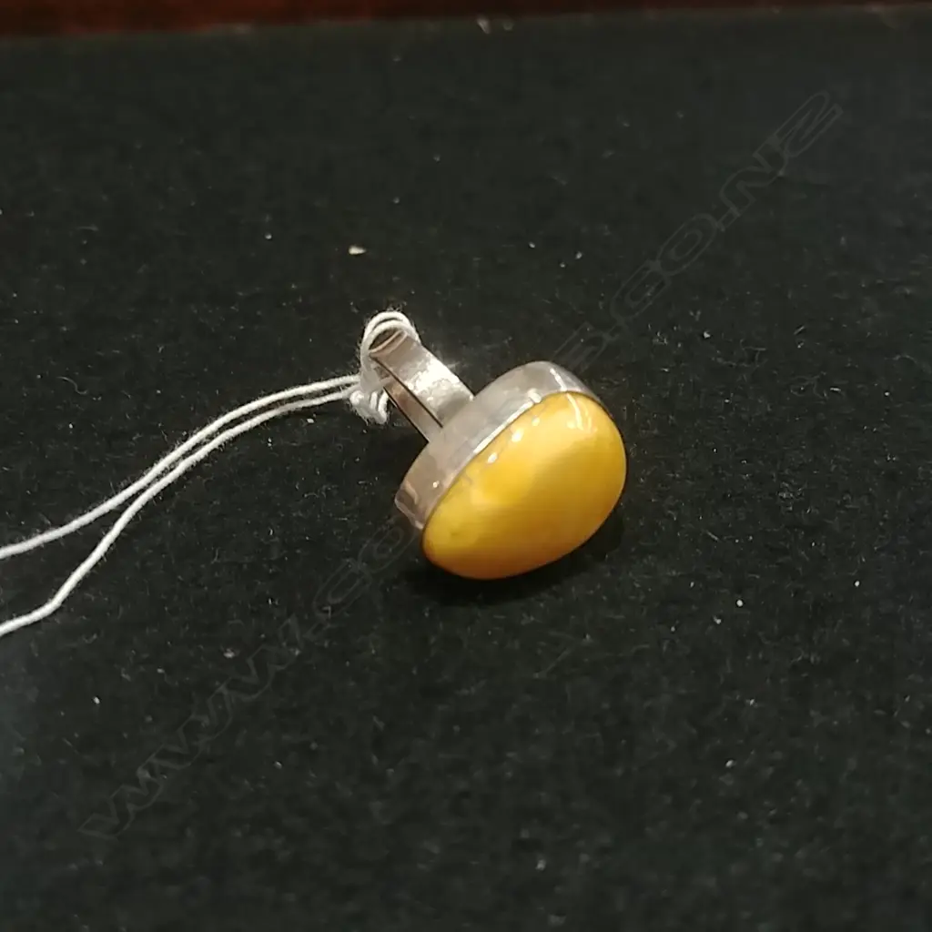 AMBER & SILVER RING Image 1++