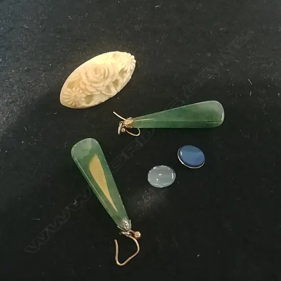 PR E/RINGS, CARVED PANEL, OPALS