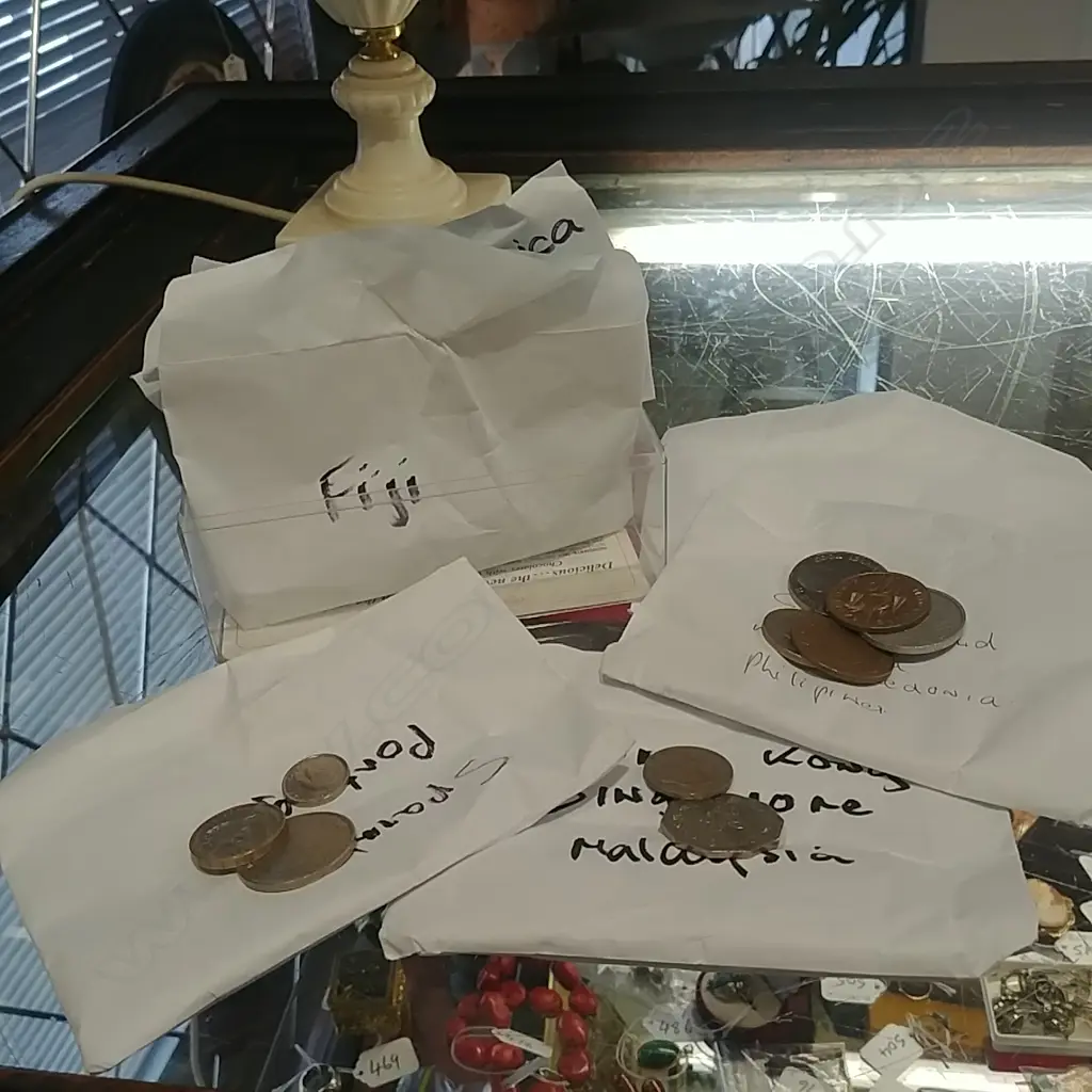 BOX WORLD COINS Image 1++