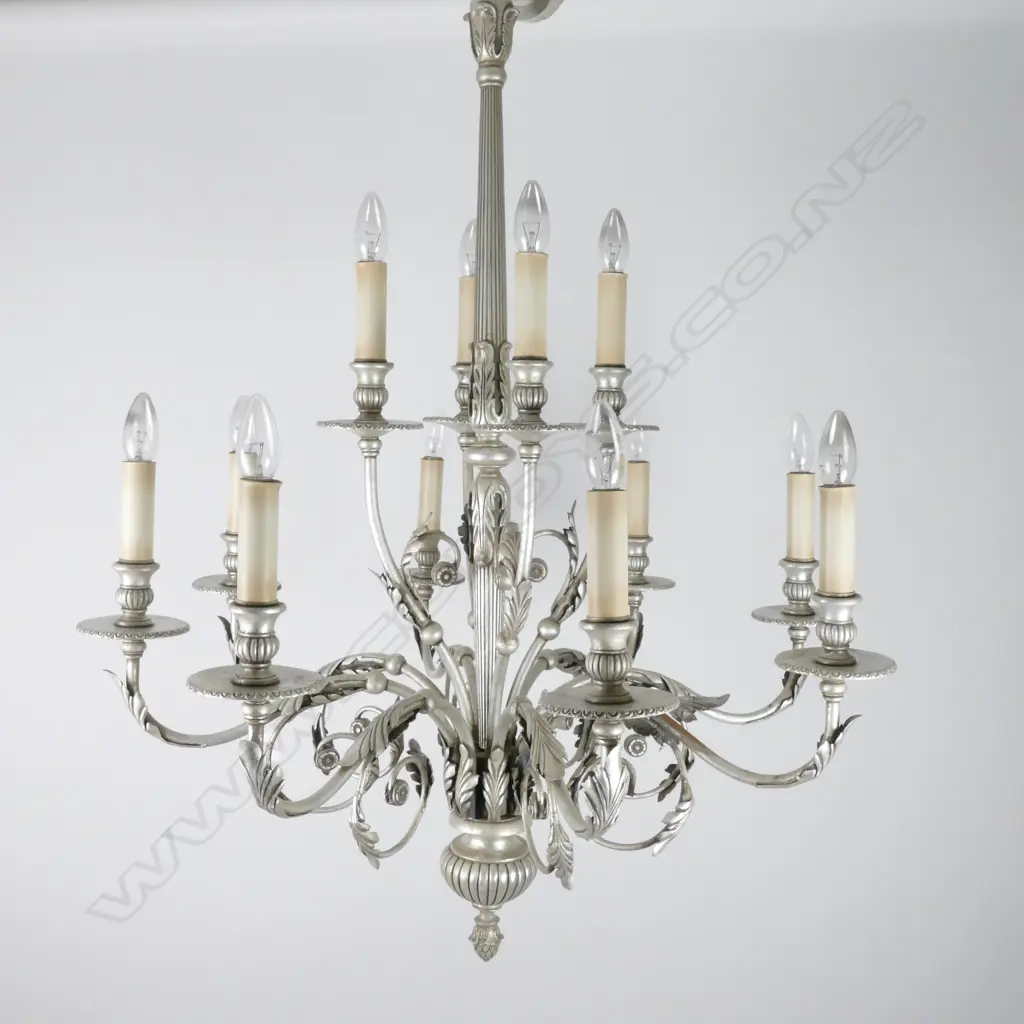 An American 'Fine Art' chandelier Image 1++