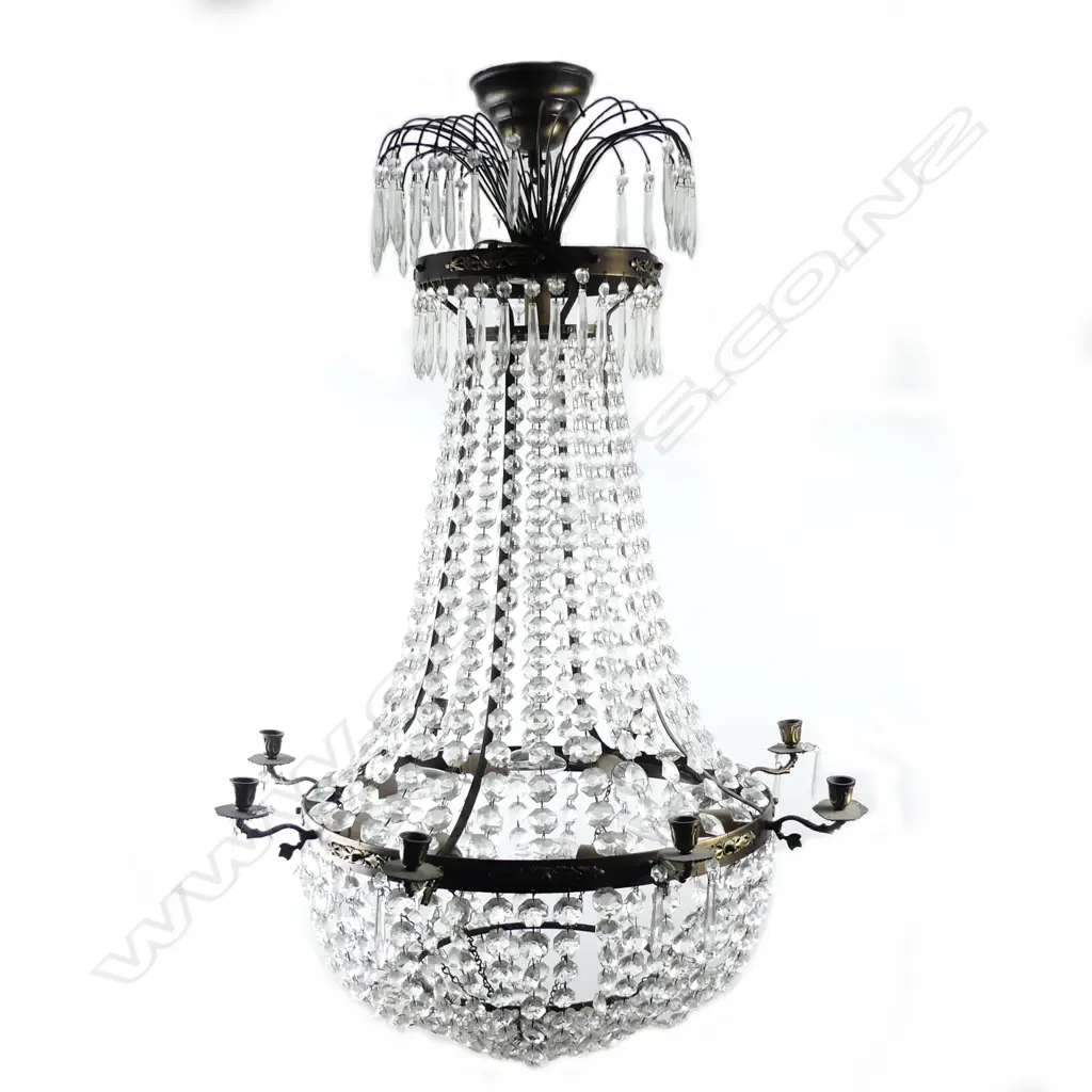 A vintage crystal chandelier Image 1++