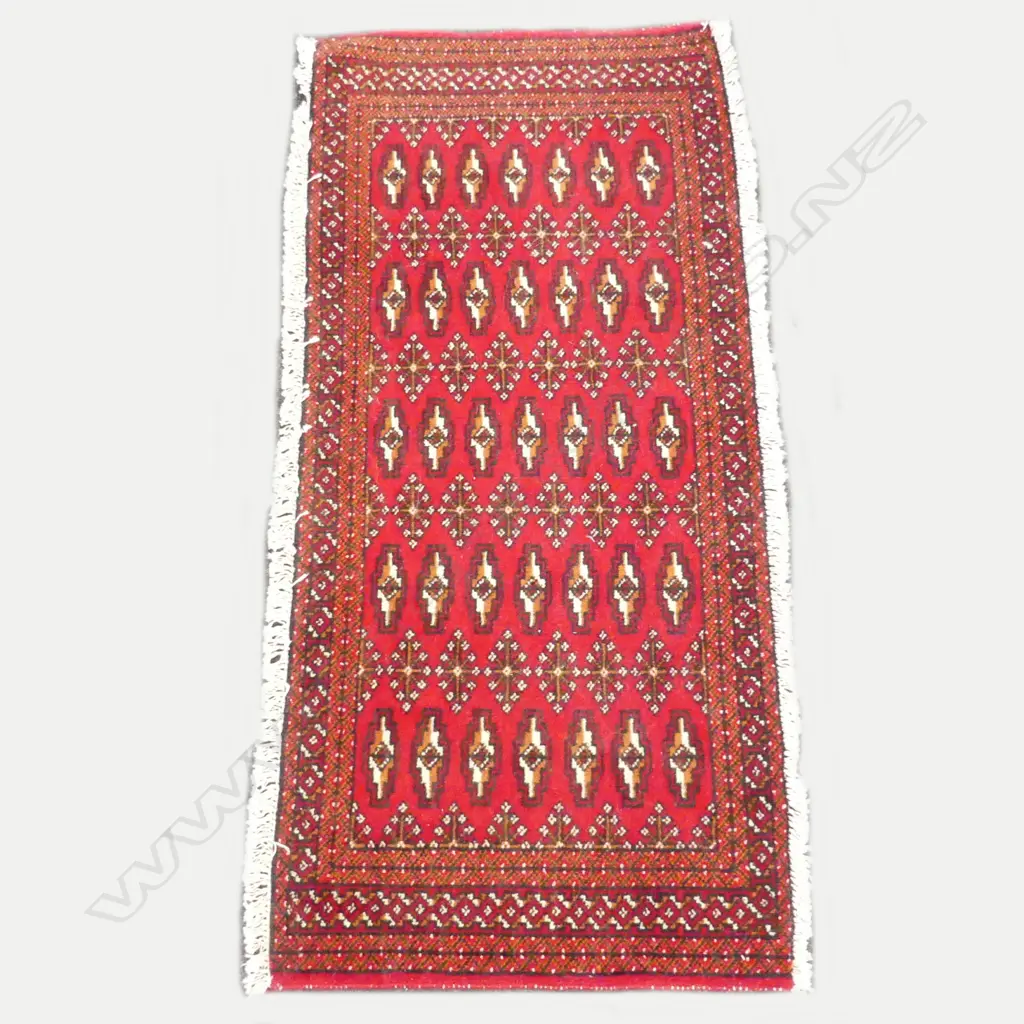 An old small Turkman rug Image 1++
