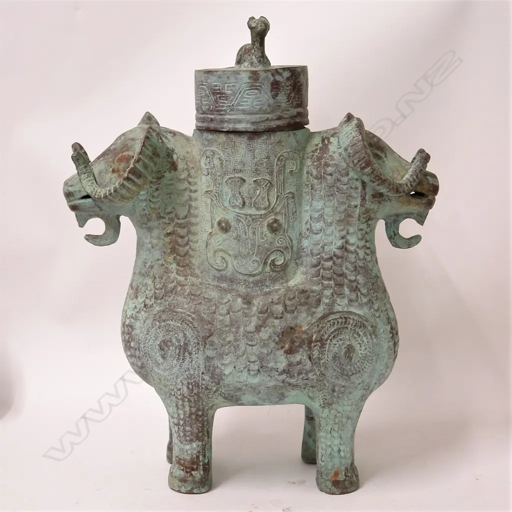 A Chinese ancient style bronze vessel Image 1++