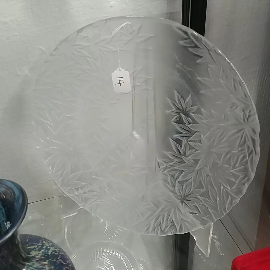 ORIENTAL STUDIO GLASS PLATE SIGNED Image 1++