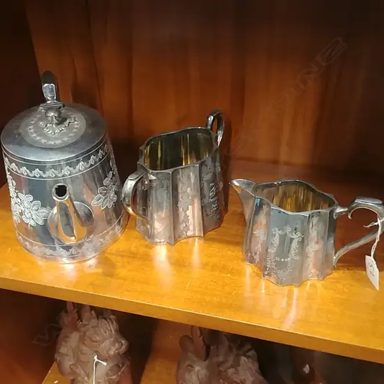 3 PIECE EP TEA SET