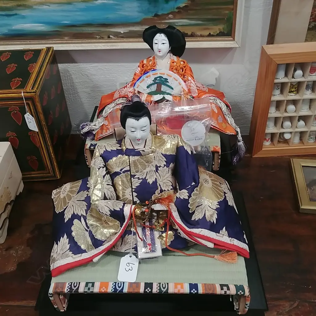 2 JAPANESE SEATED DOLLS + 6 PAINTED WOODEN EGGS Image 1++