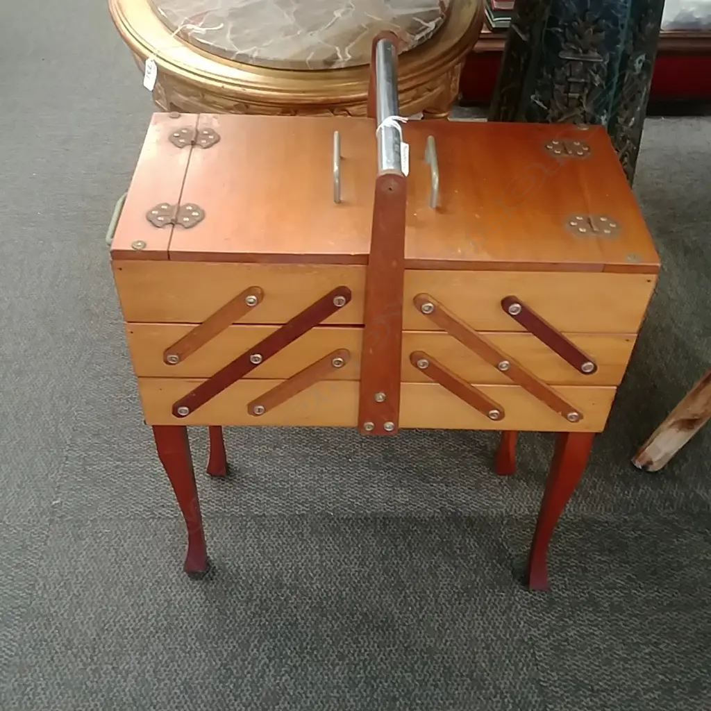 SEWING BOX Image 1++
