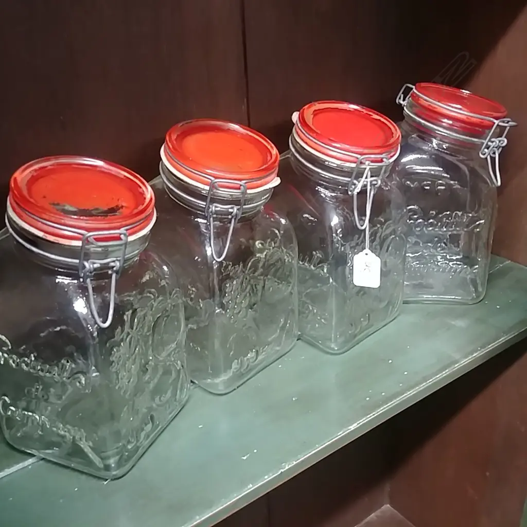 4 GLASS STORAGE CONTAINERS  Image 1++