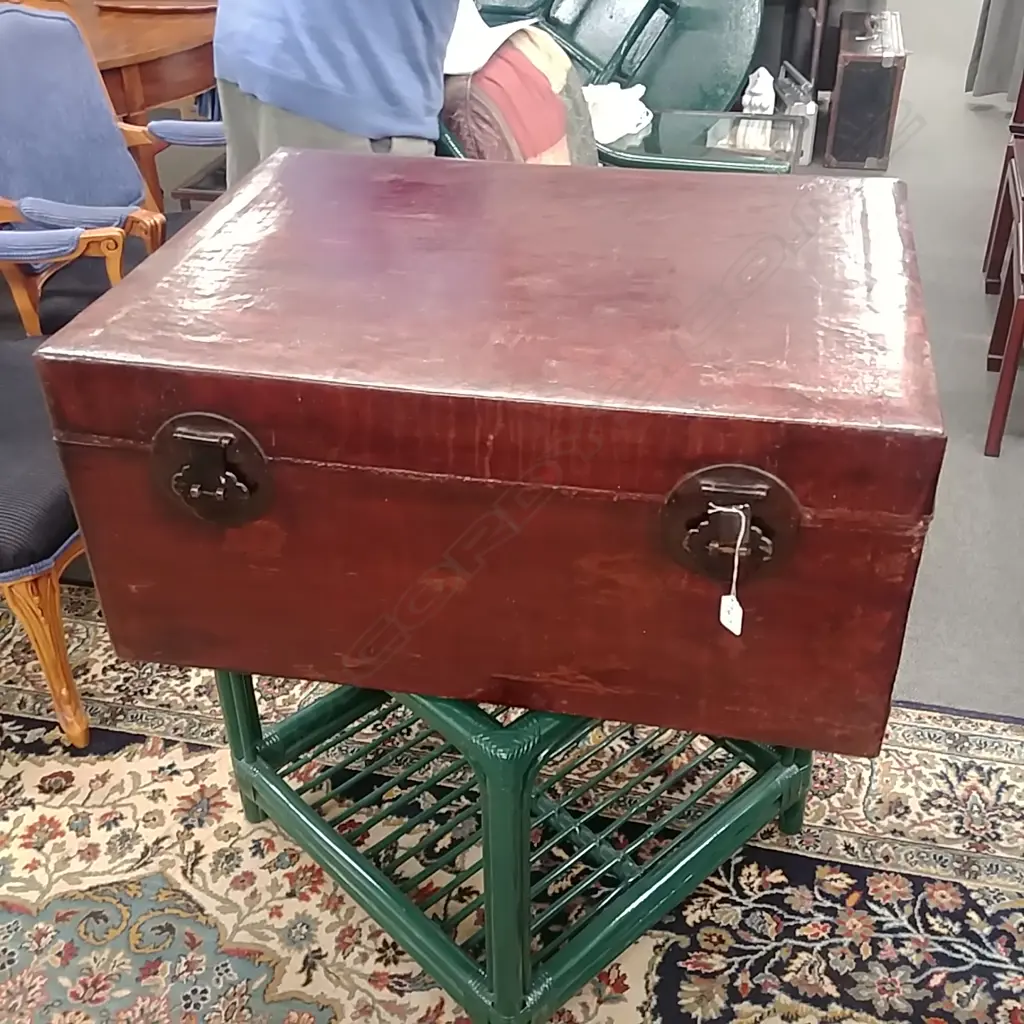 CHINESE RED LACQUER TRUNK  Image 1++
