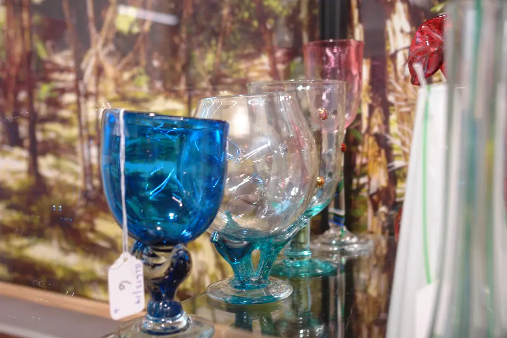 4 HAND BLOWN GLASSES Image 1++
