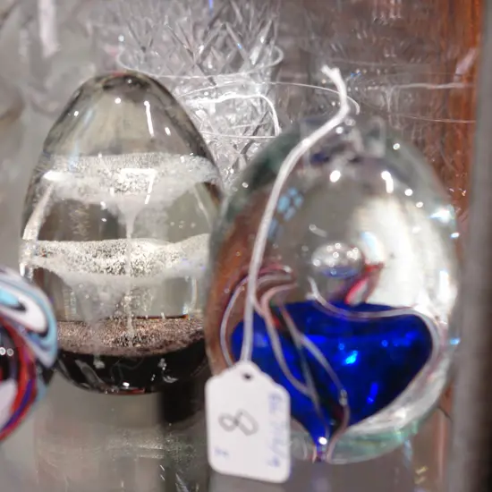 2X GLASS PAPER WEIGHTS