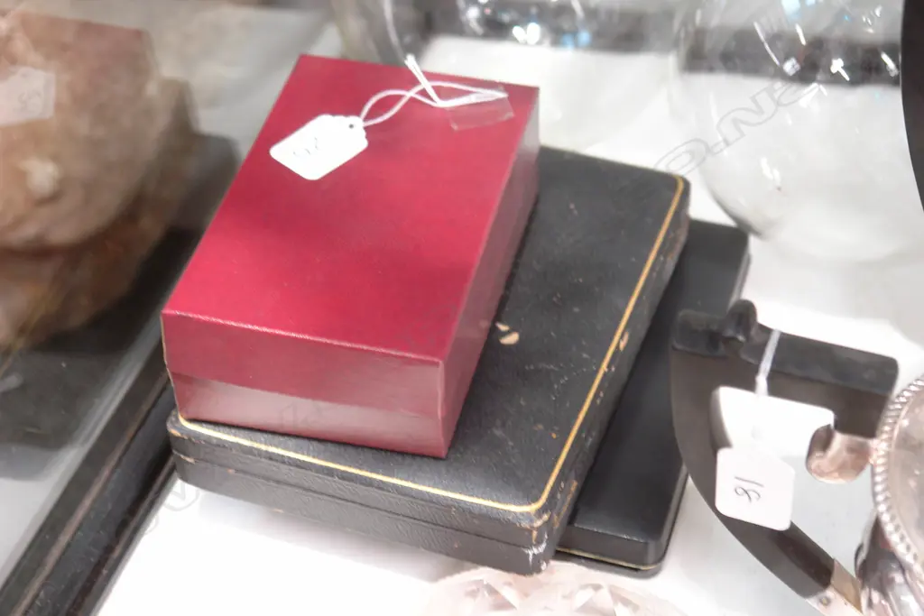 3 BOXED EP SETS Image 1++