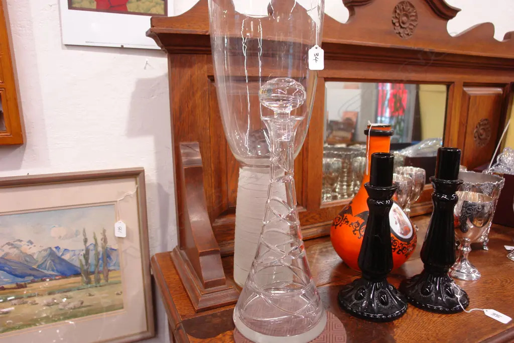 MODERN GLASS DECANTER + LARGE GLASS VASE Image 1++