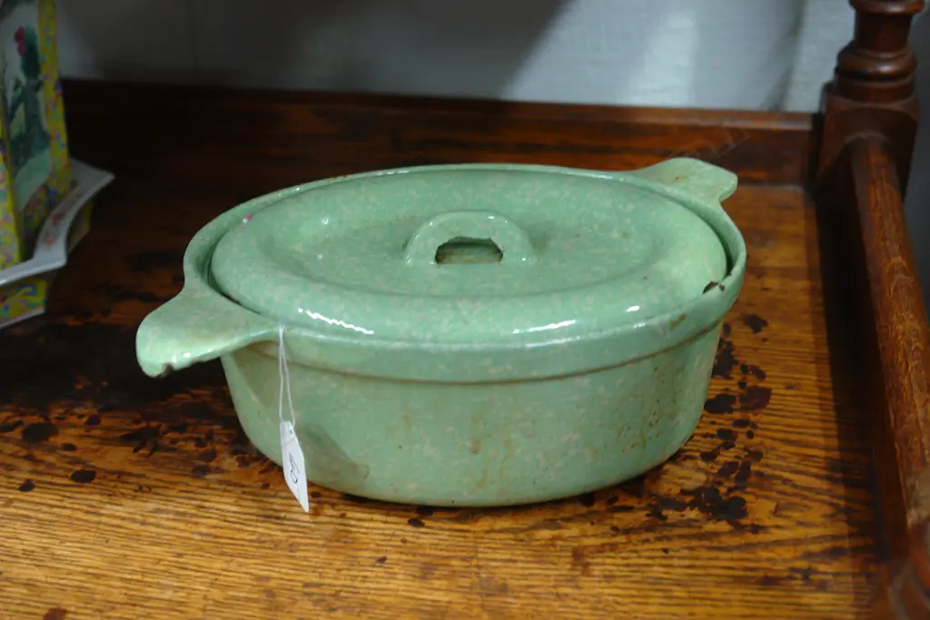 CAST IRON CASSAROLE Image 1++