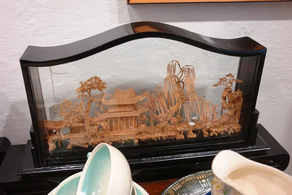 CHINESE CORK CARVING Image 1++