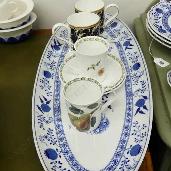 CHINA DISH + W/W MUGS + 2 CHINA C/S
