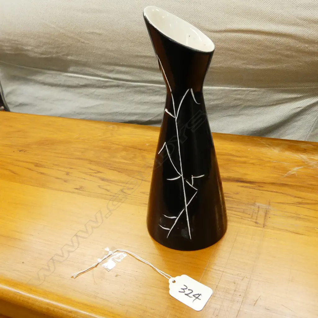 TITIAN VASE Image 1++