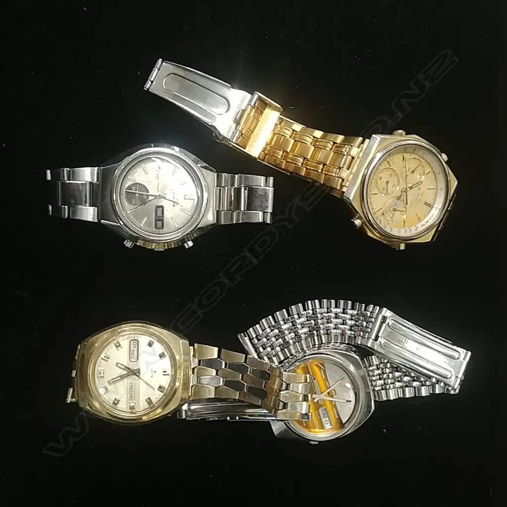 4 GENTS WRISTWATCHES Image 1++