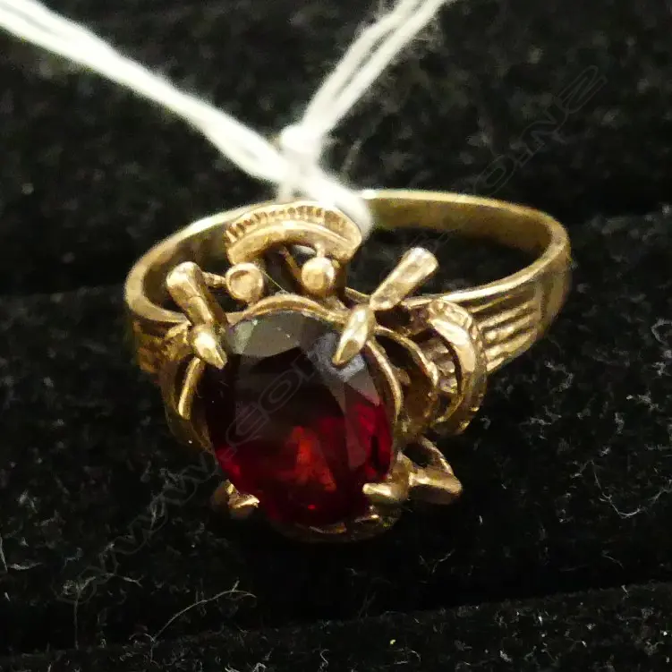 9CT RED STONE RING 3.62GMS Image 1++