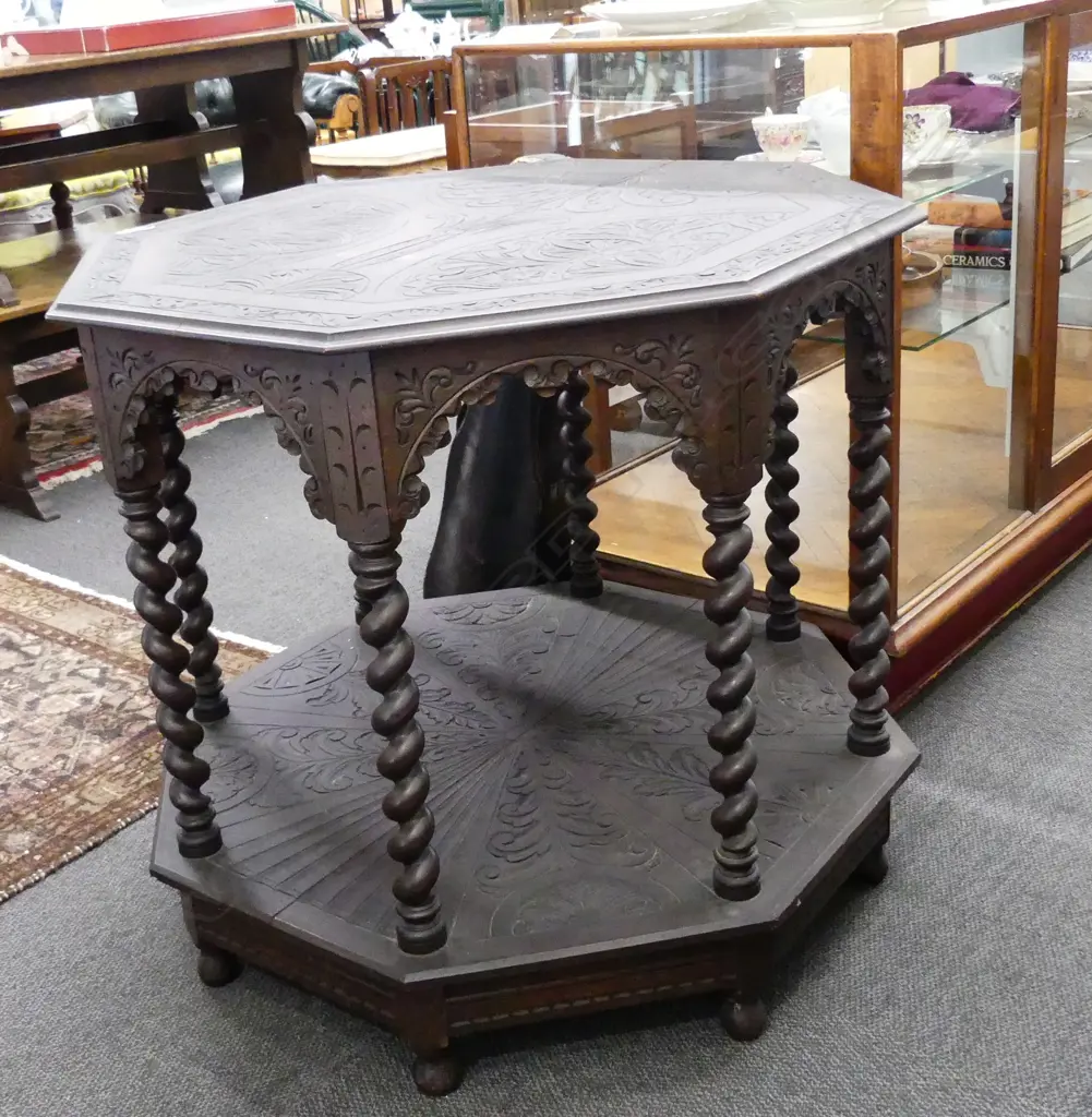 EDWARDIAN EBONISED OCCASIONAL TABLE Image 1++