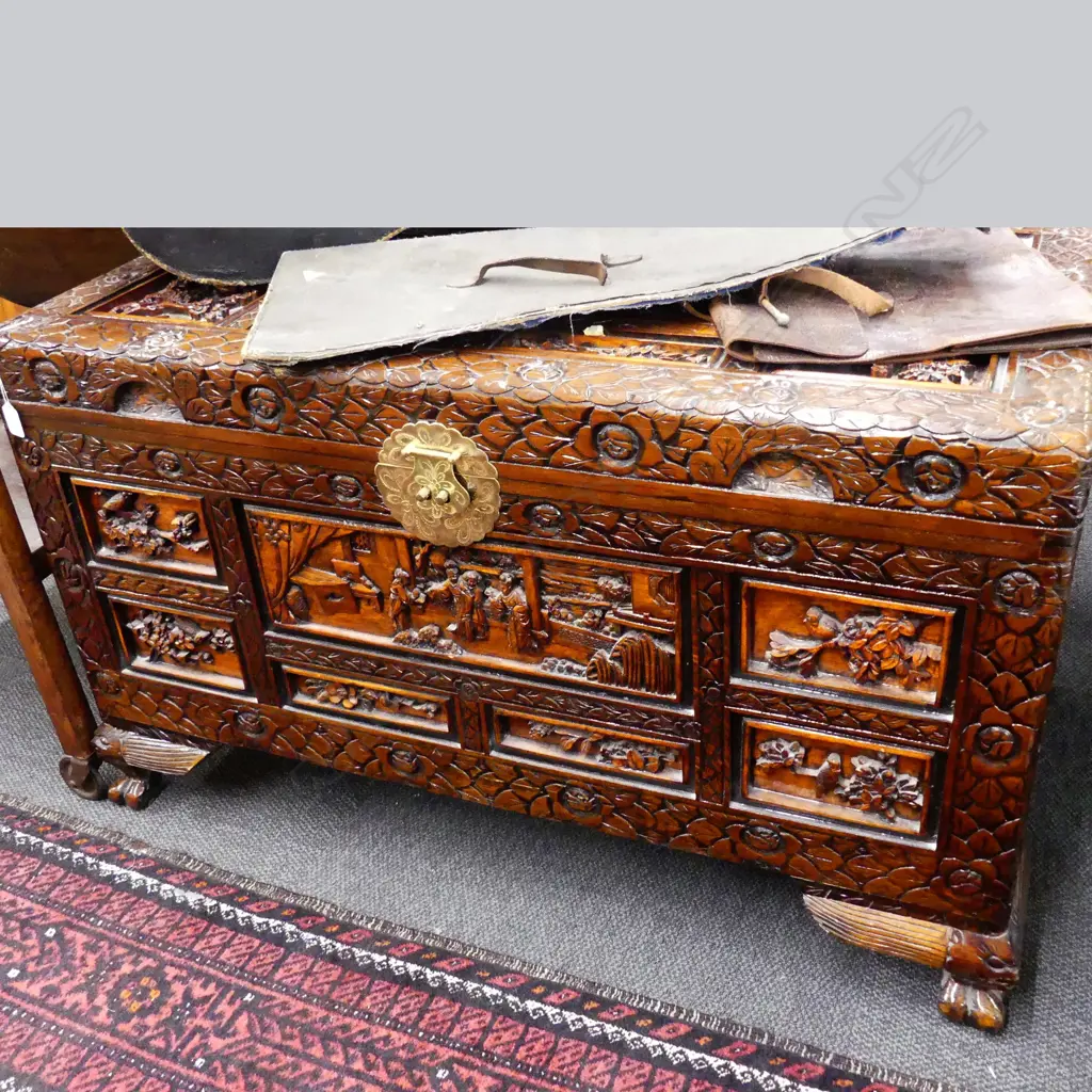 CAMPHOR WOOD CHEST Image 1++