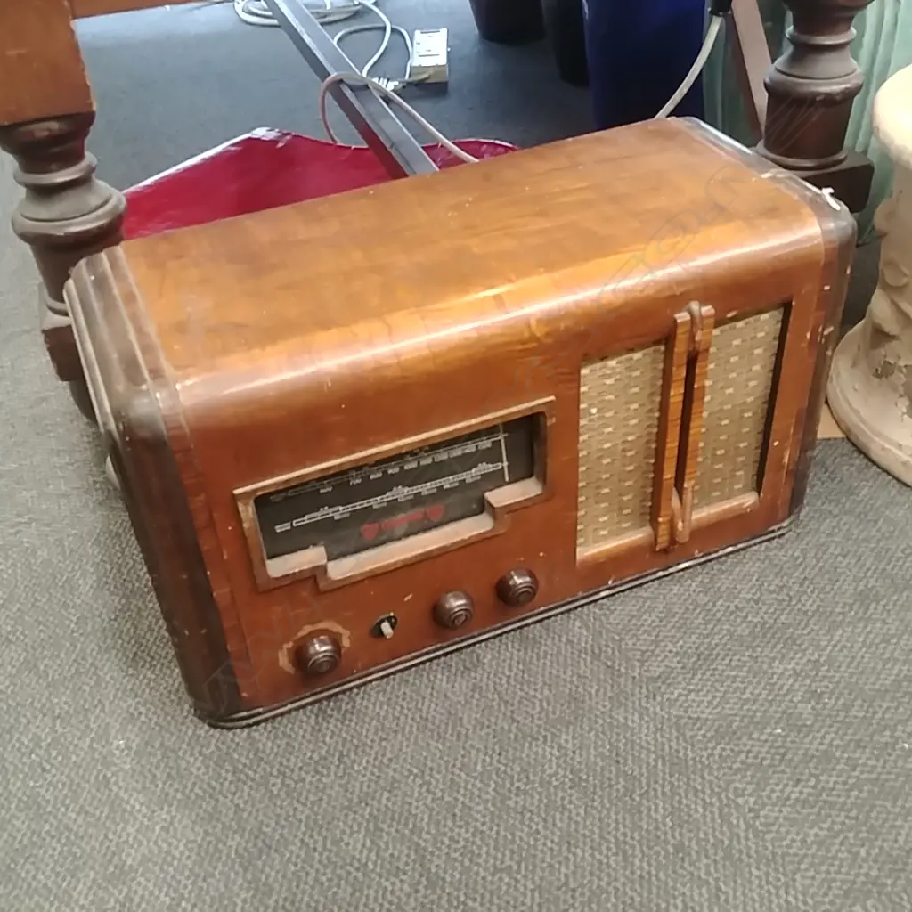 RETRO VALVE RADIO Image 1++