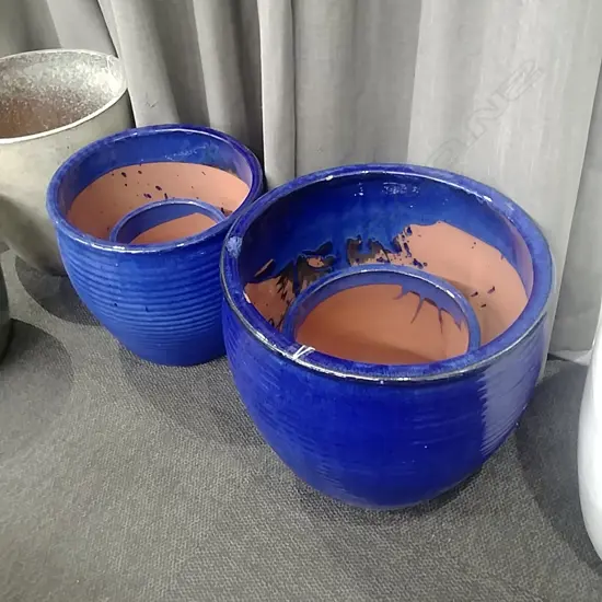 SET 4 BLUE GARDEN POTS RIBBED