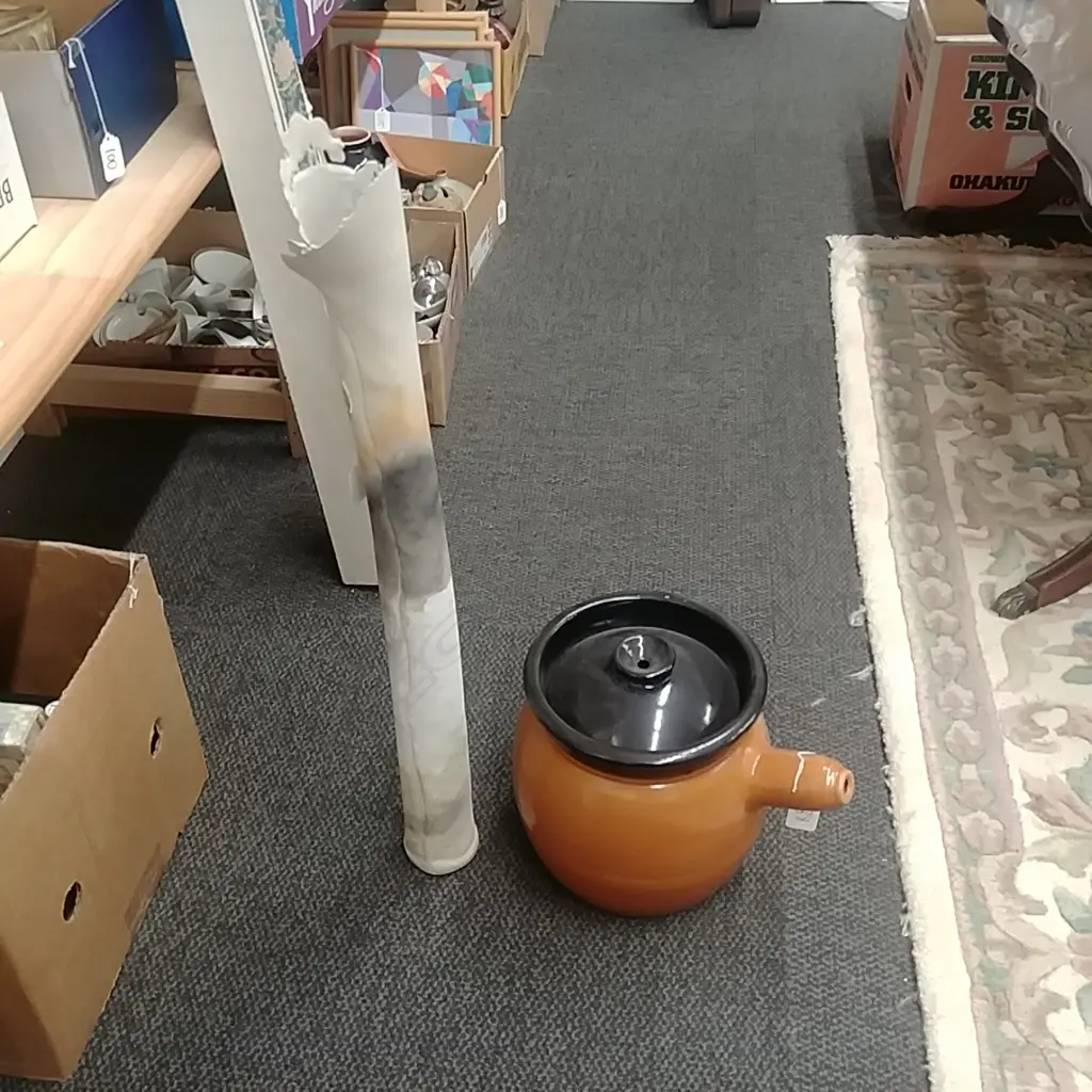 TALL POTTERY VASE & LIDDED CASSEROLE POT Image 1++