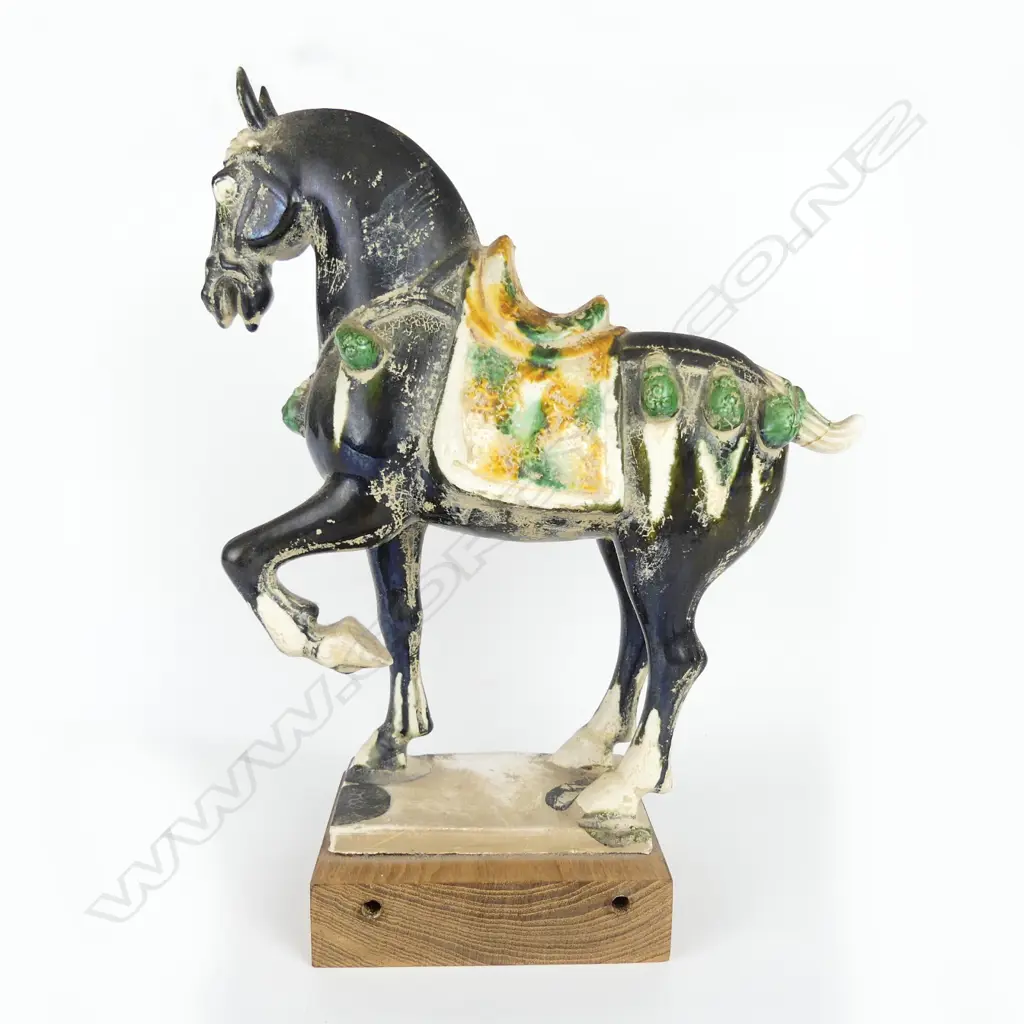 TANG STYLE CERAMIC HORSE Image 1++